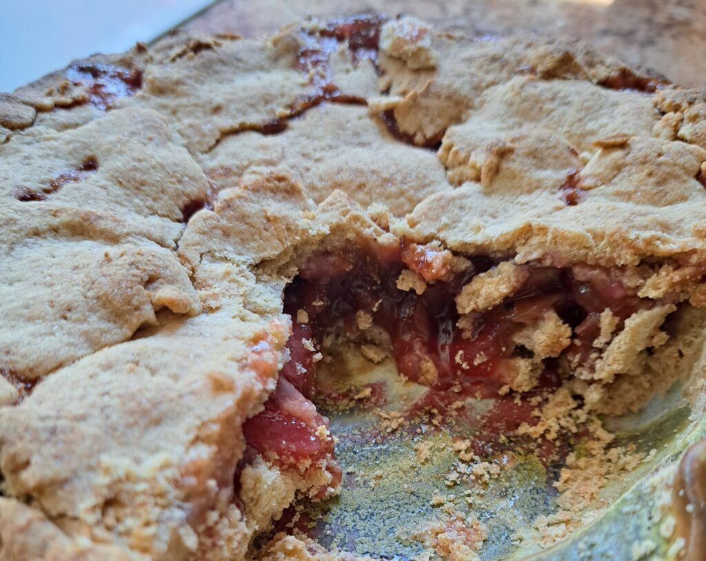 Gluten-free rustic berry pie